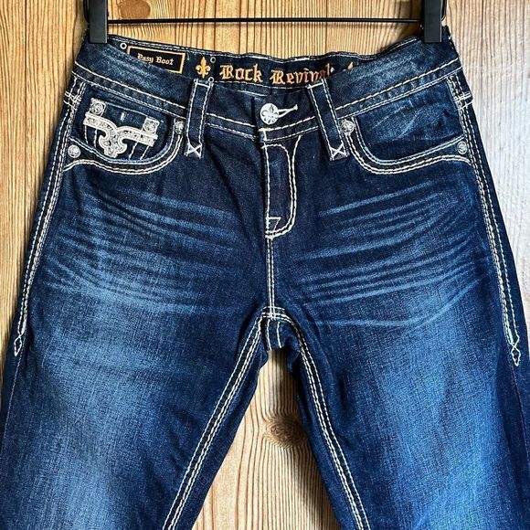 ROCK REVIVAL SHERRY BOOTCUT SWAROVSKI JEANS - size 27 but run big - Picture 6 of 12